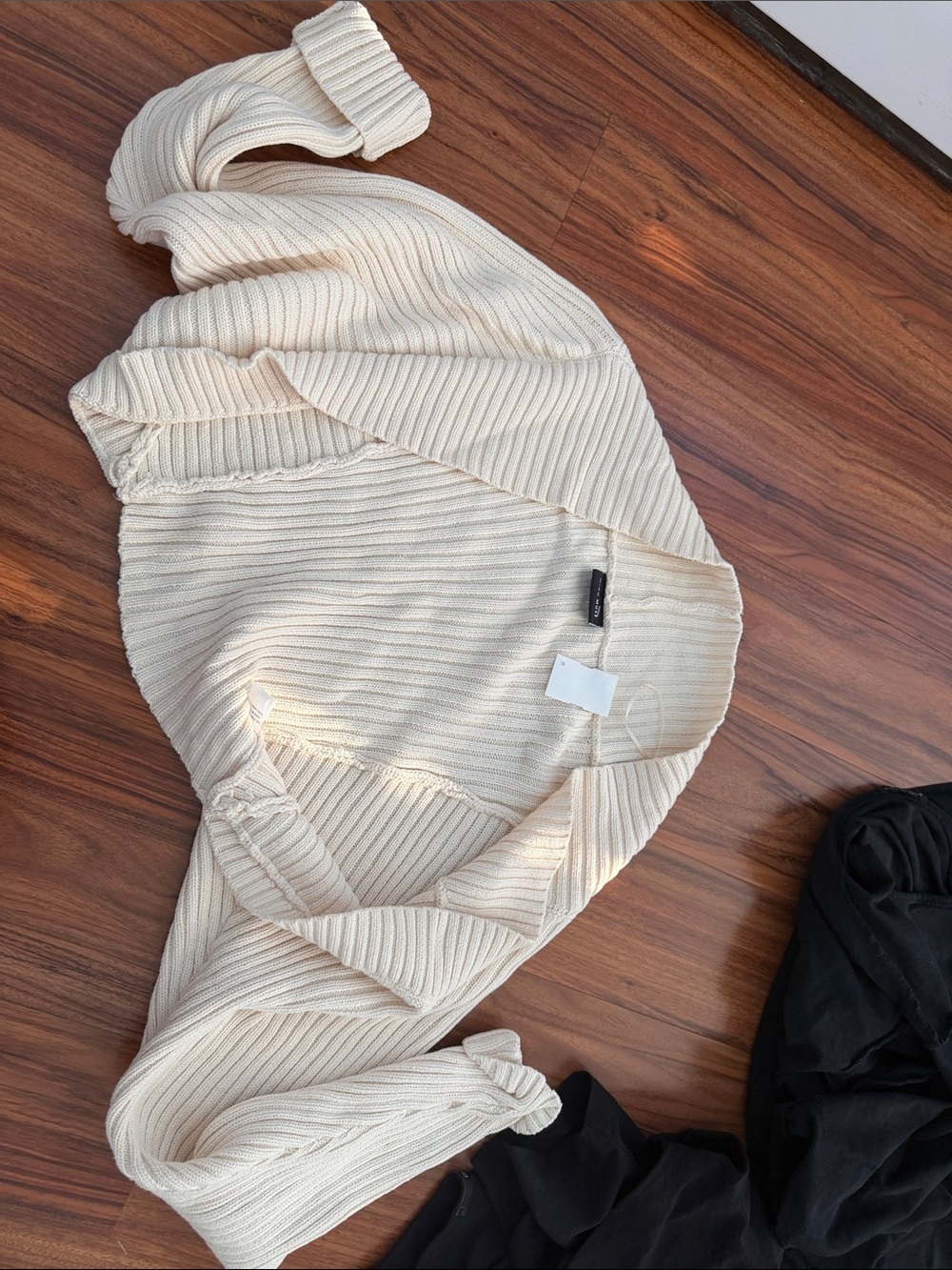 Women's Cream Ribbed cropped cardigan